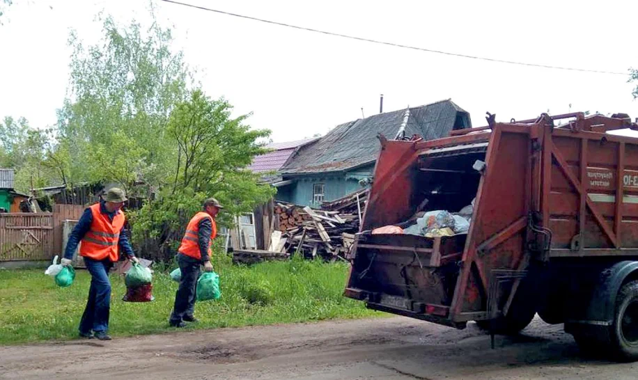 Вывоз мусора из частного дома в Гае в октябре